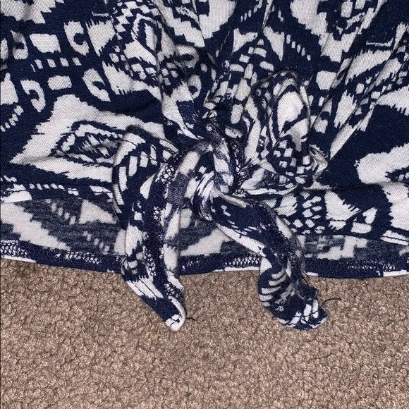 Charlotte Russe crop top - Picture 2 of 3